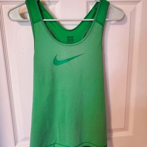 Nike dry fit tank